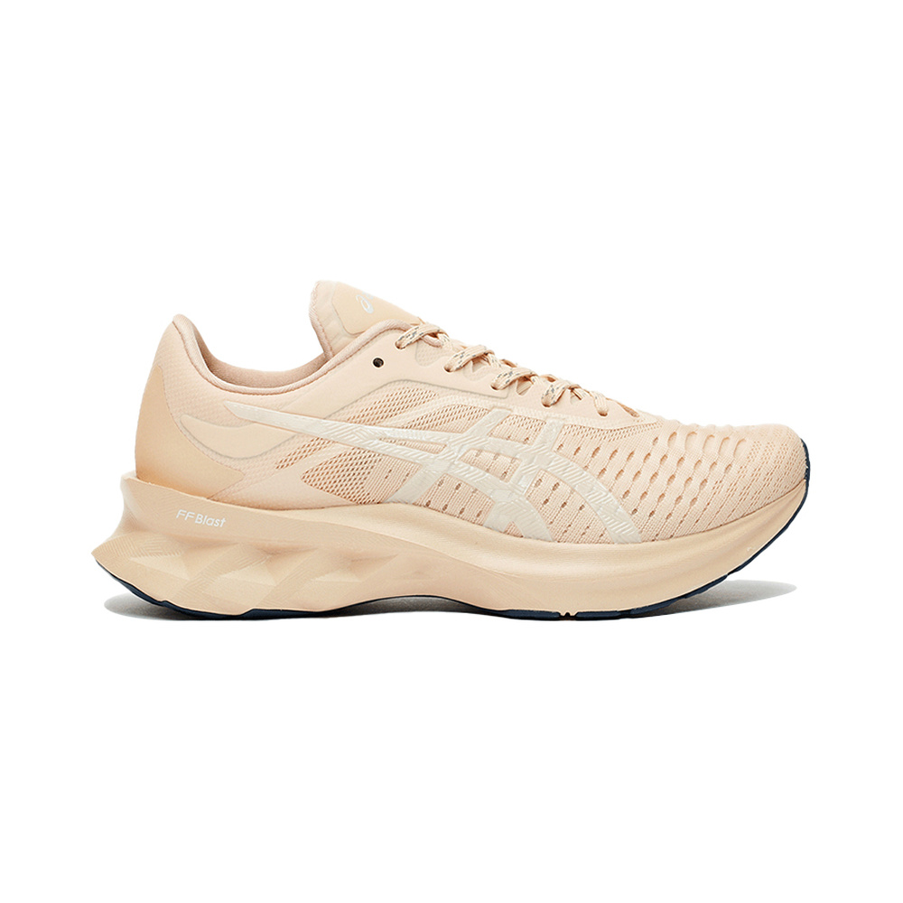 ASICS Novablast 'Beige' Женские