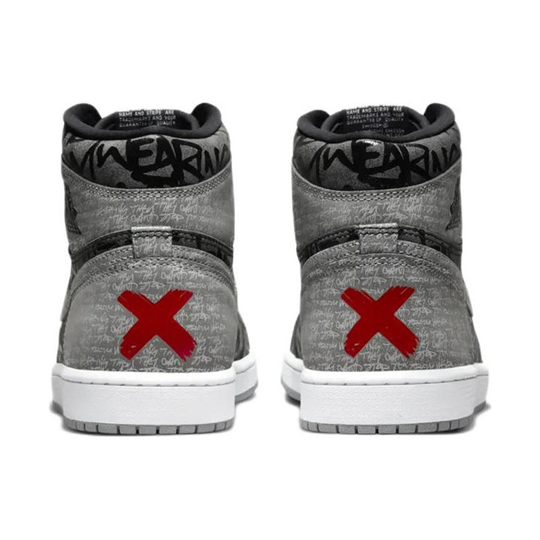 Air Jordan 1 Retro High OG 'Black / Photon Dust / Volt Ice / Metallic Silver' Мужские