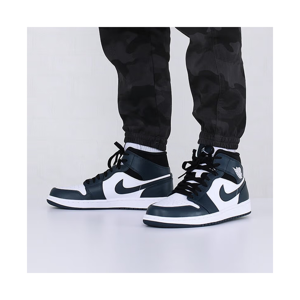Air Jordan 1 'Blue Beyond / Black / White' Унисекс