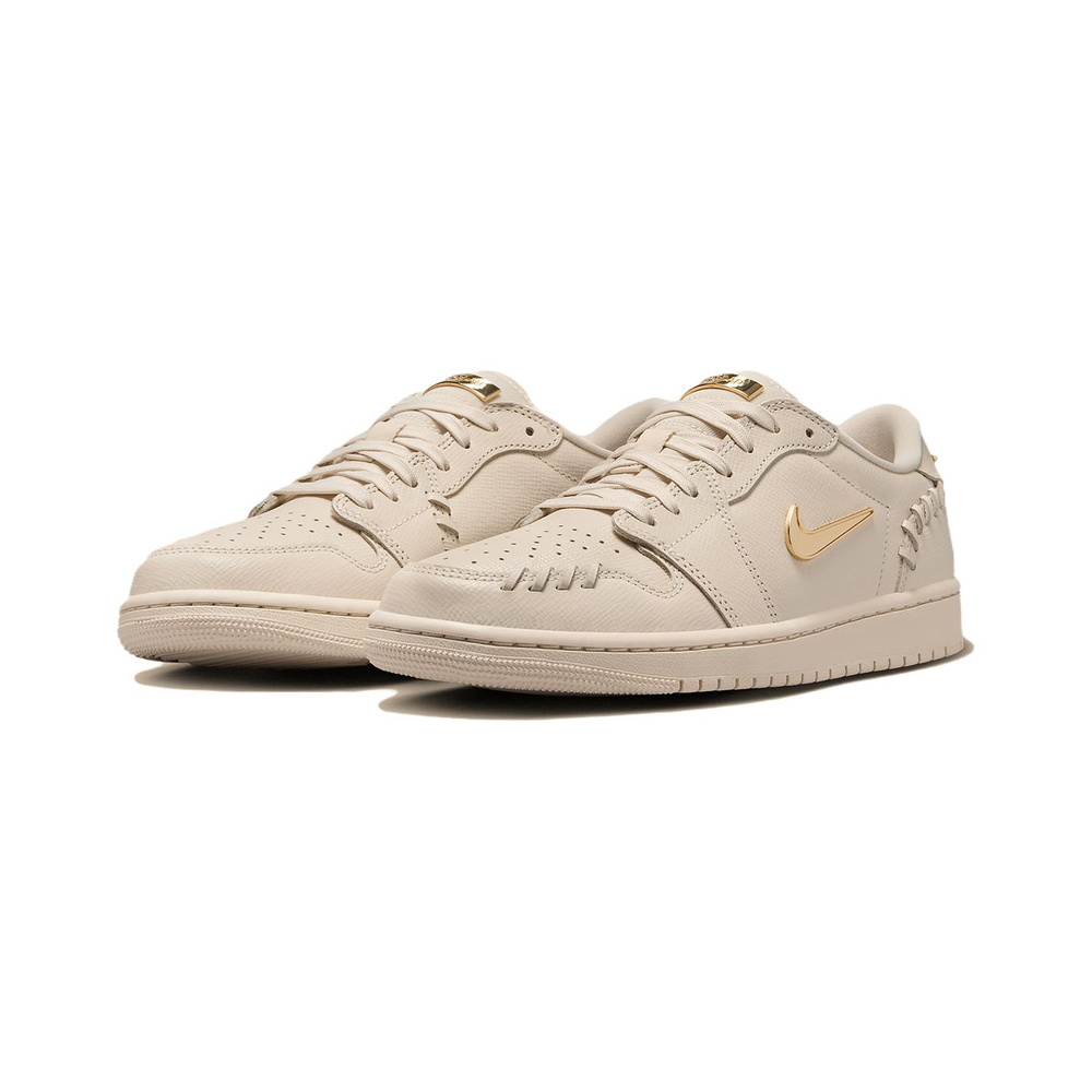 Air Jordan 1 Low 'Sail / Coconut Milk / Anthracite / Metallic Silver' Женские