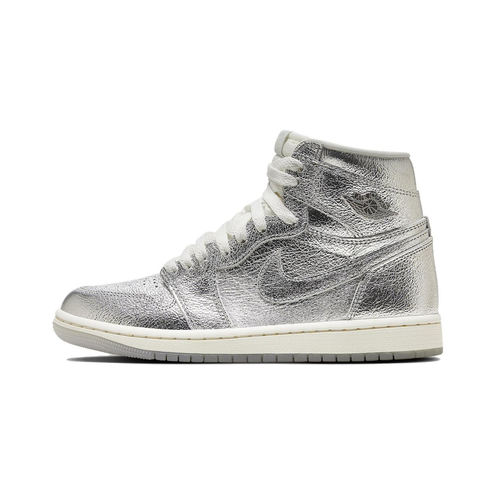 Dark Smoke Grey / White / Football Grey / Aluminum
