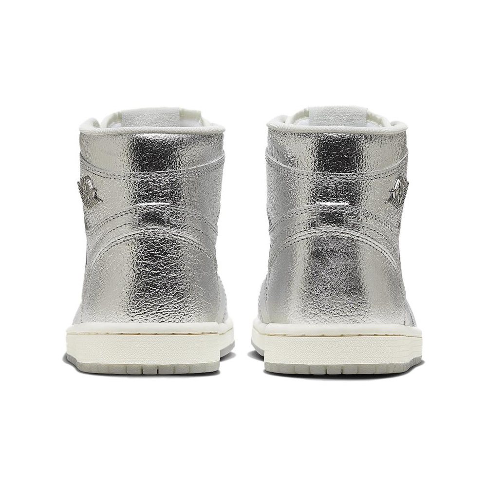 Air Jordan 1 'Dark Smoke Grey / White / Football Grey / Aluminum' Женские