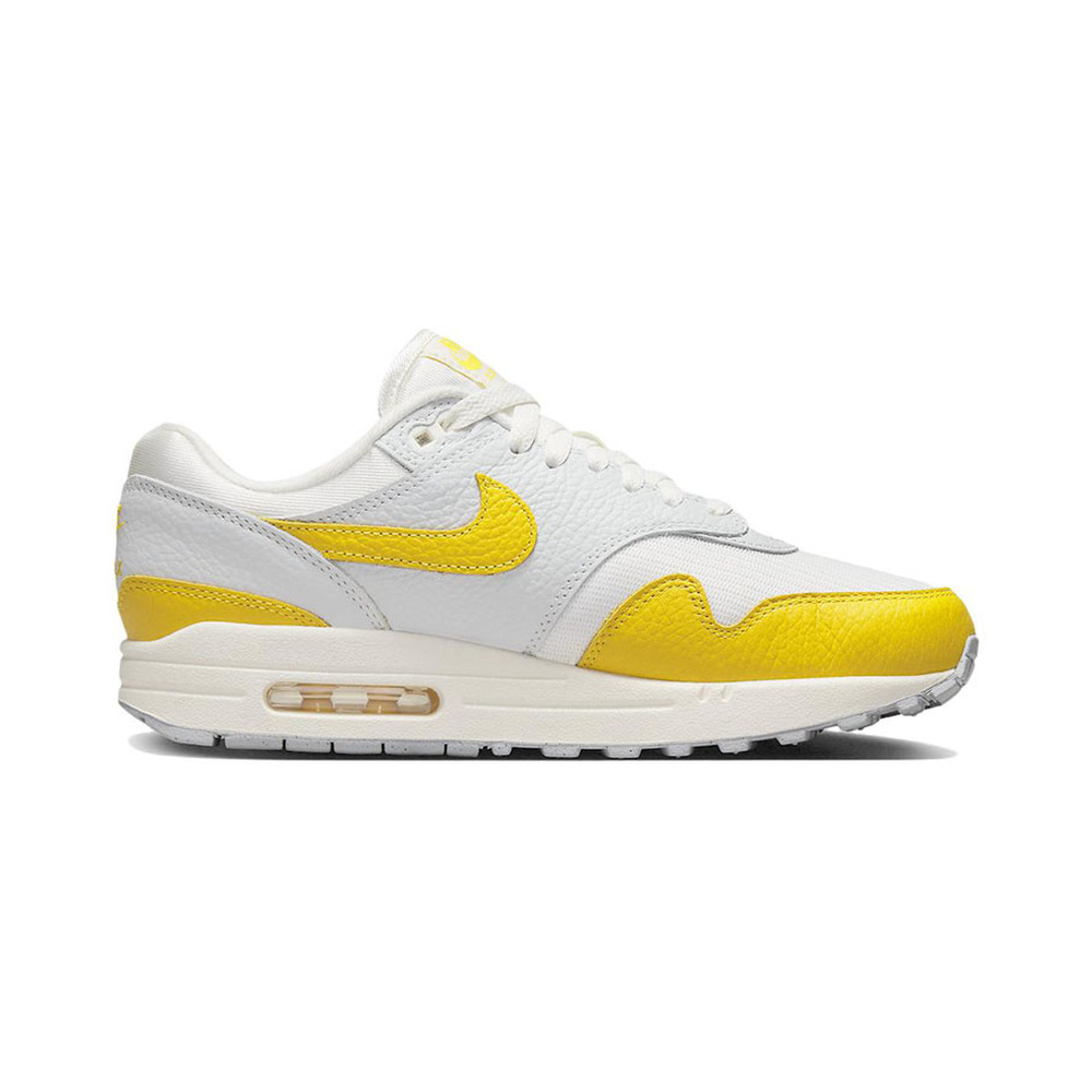 Nike Air Max 'Black / Hyper Crimson / White / Chrome' Женские