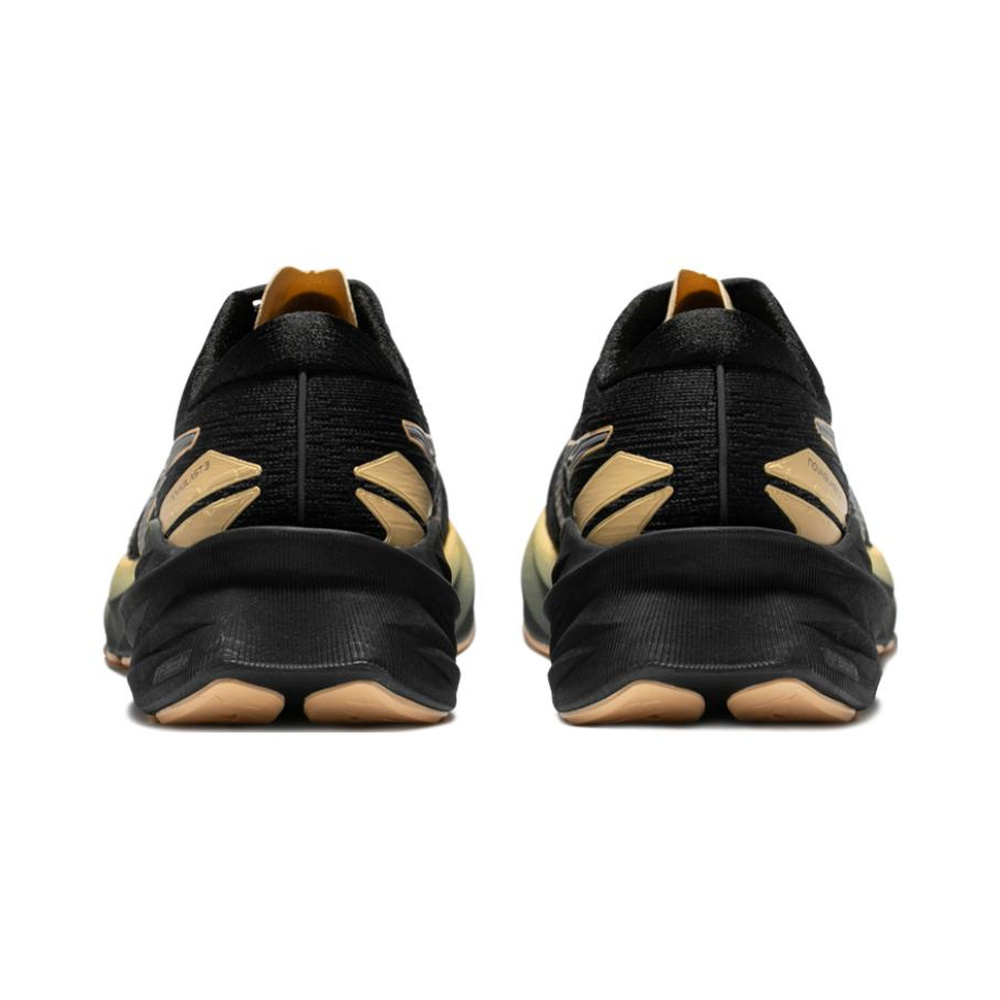 ASICS Novablast 'Black' Женские