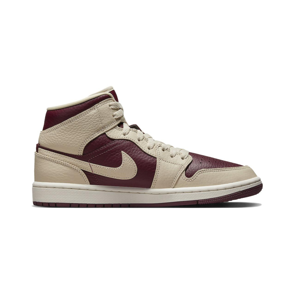 Air Jordan 1 Mid 'Off White / White / Black / University Red' Женские