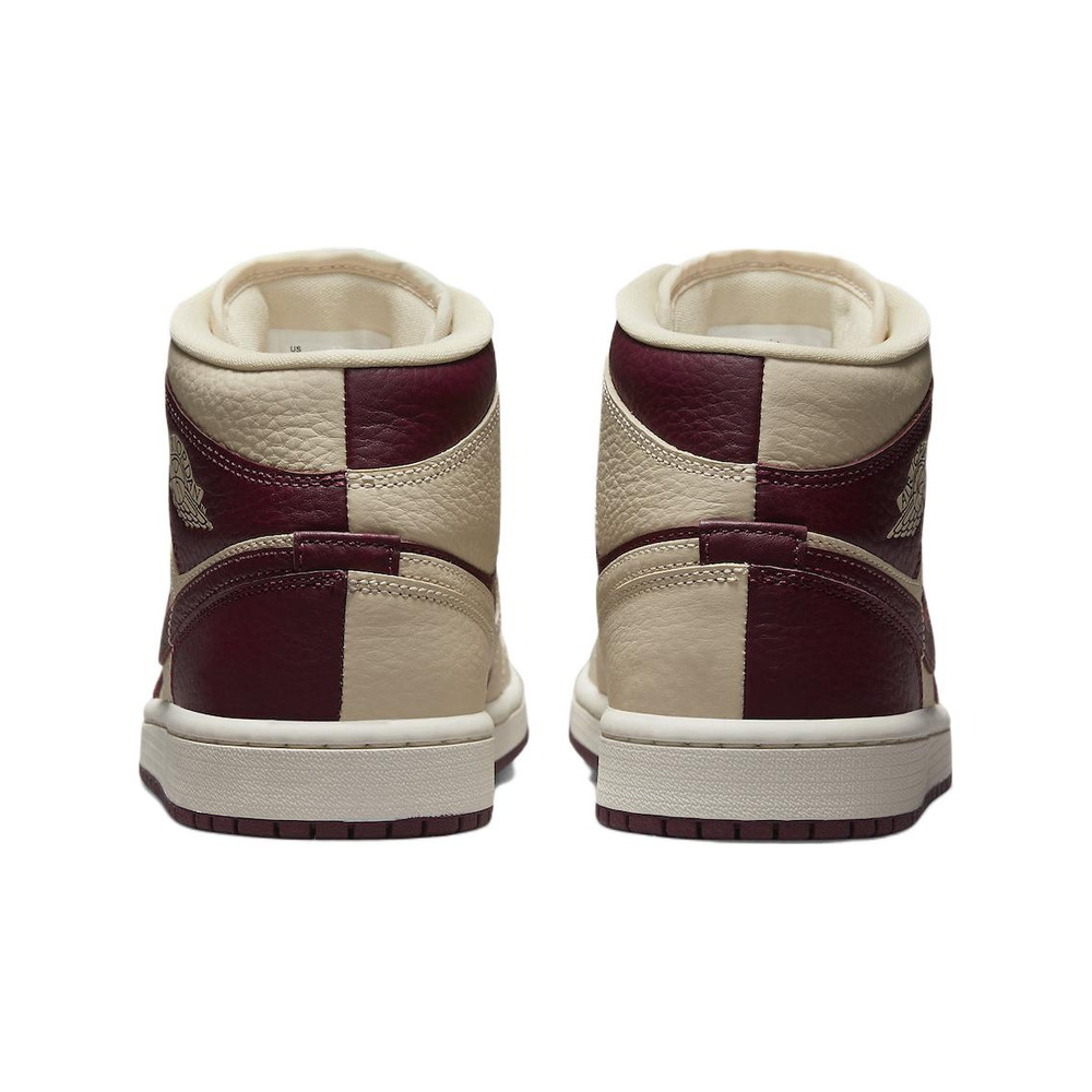 Air Jordan 1 Mid 'Off White / White / Black / University Red' Женские