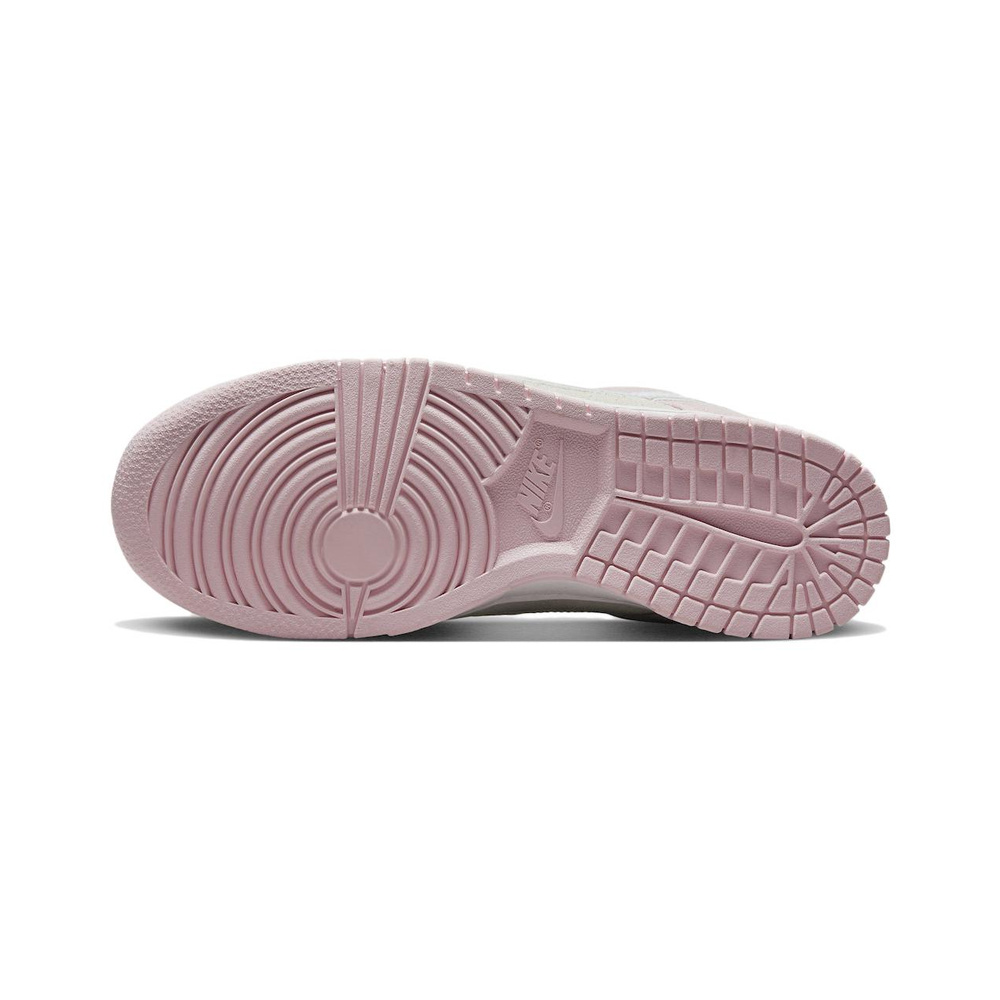 Nike Dunk Low 'Metallic Silver / Sail / Black / Metallic Silver' Женские