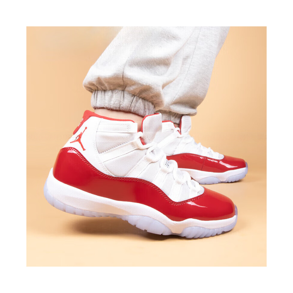 Air Jordan 11 'White / Light Smoke Grey' Унисекс