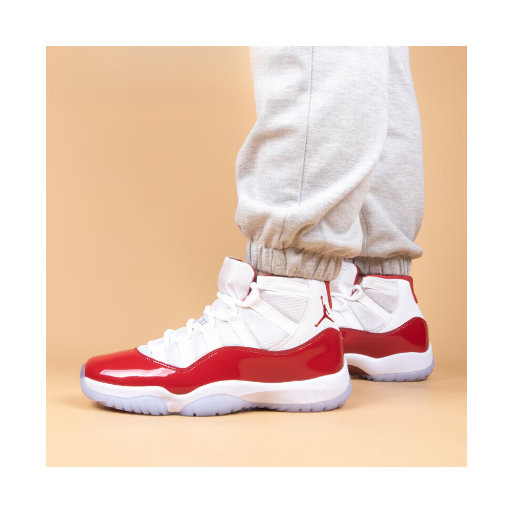 Air Jordan 11 'White / Light Smoke Grey' Унисекс