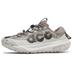 Black / Dark Smoke Grey / Metallic Silver