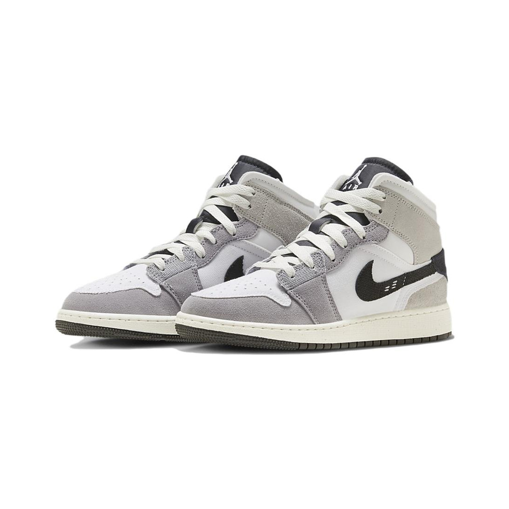 White / Black / Bleached Lilac / Metallic Silver