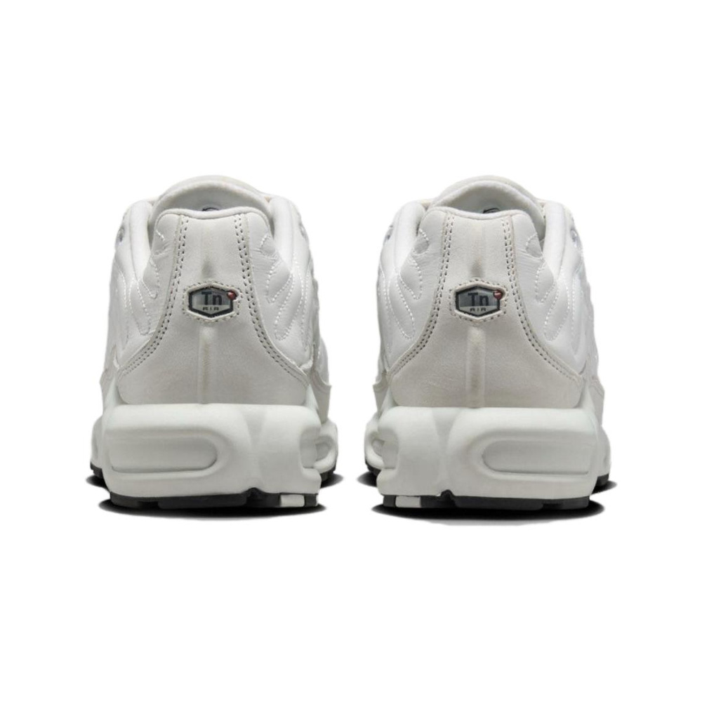 Nike Air Max 'Black / Metallic Silver' Женские