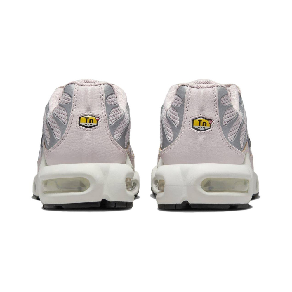 Nike Air Max Plus 'Black / Hyper Crimson / White / Chrome' Женские