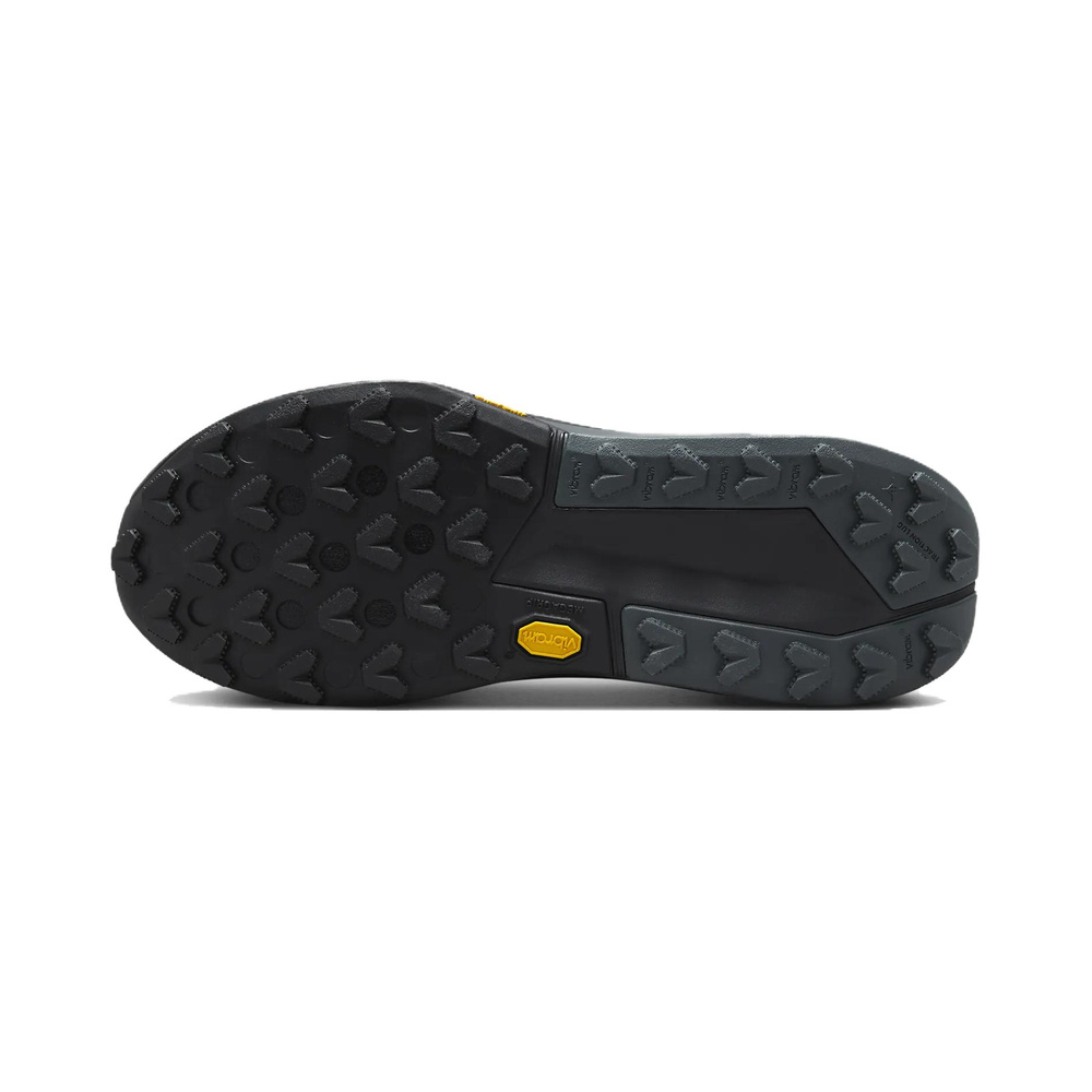 Nike Zegama 2 'Particle Grey / Flat Pewter / Platinum Tint / Light Smoke Grey' Женские