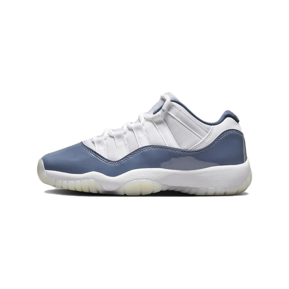 Sail / White / Chalk