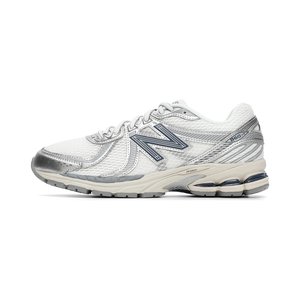 New Balance 860