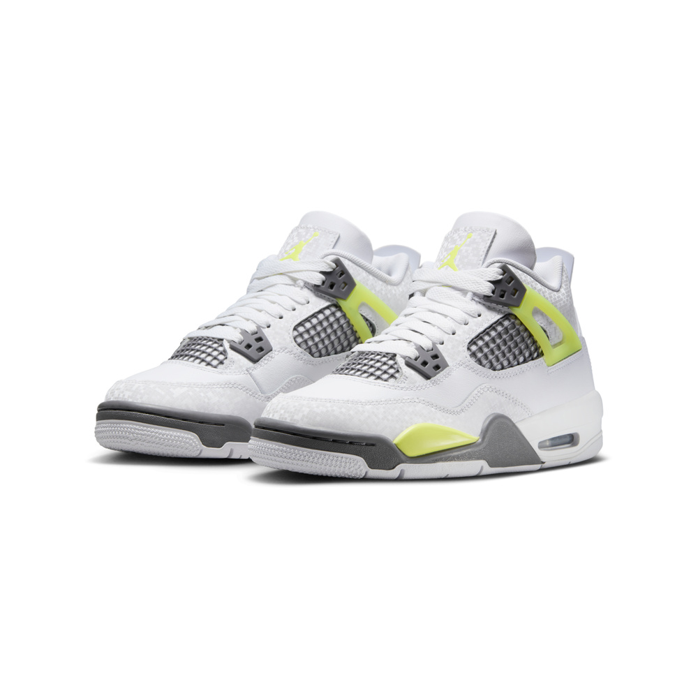 Metallic Summit White / Pure Platinum / Wolf Grey / White