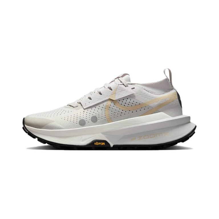 Nike Zegama 2 'White / Grey Fog / Iron Grey / Metallic Silver' Женские