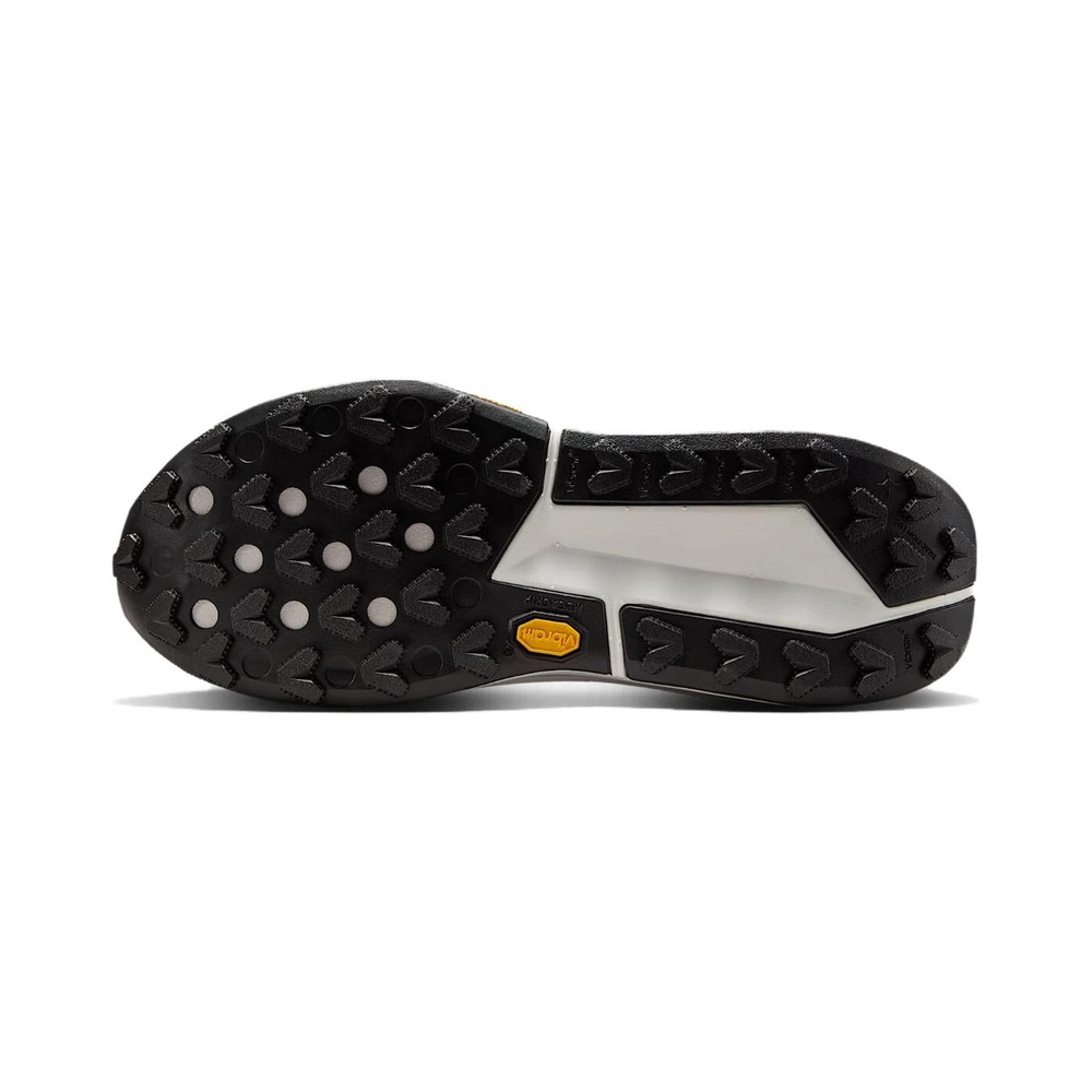 Nike Zegama 2 'White / Grey Fog / Iron Grey / Metallic Silver' Женские