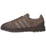 Earth Strata / Trace Brown