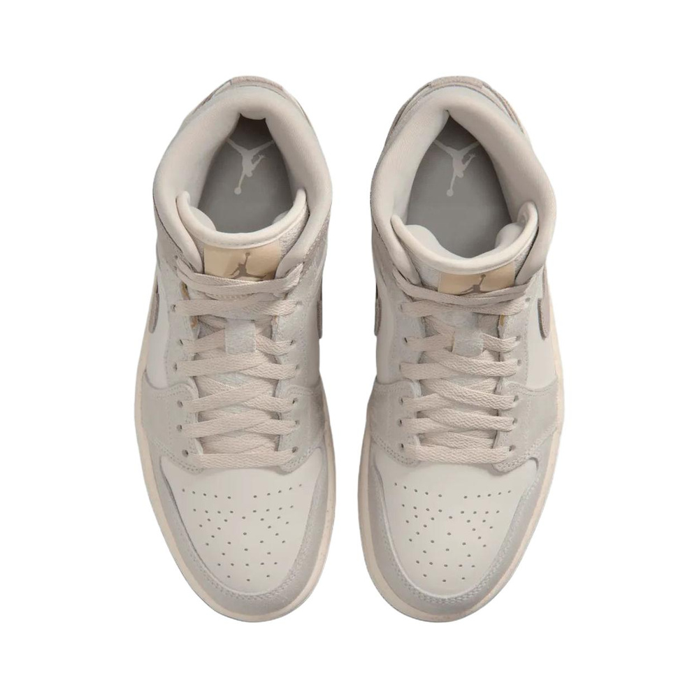 Air Jordan Air Jordan 1 'Light Iron Ore / Pale Ivory / Oatmeal / Enigma Stone' Женские