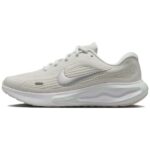 Summit White / Barely Green / White / Metallic Silver