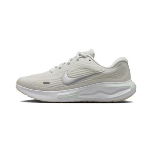 Summit White / Barely Green / White / Metallic Silver
