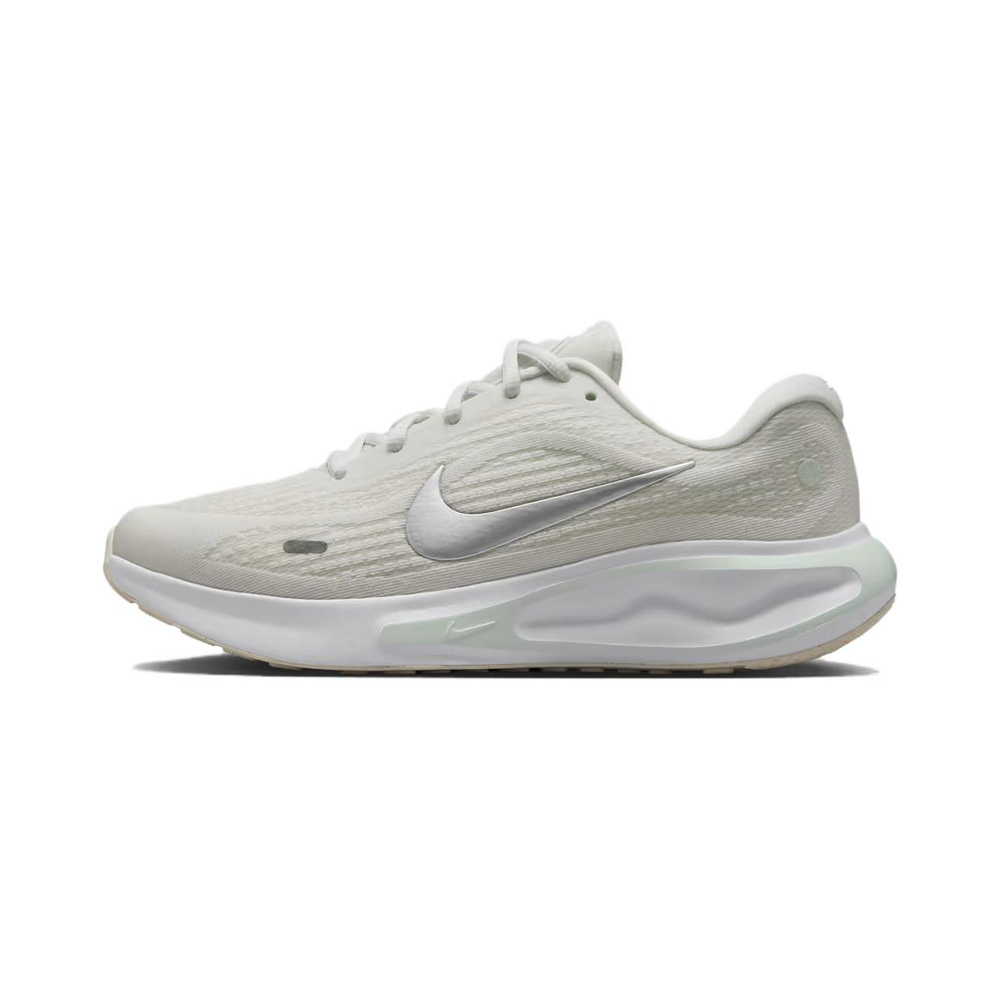 Summit White / Barely Green / White / Metallic Silver