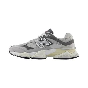 Cloud Grey / Grey / Red