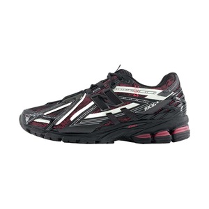 Black / Pink Red