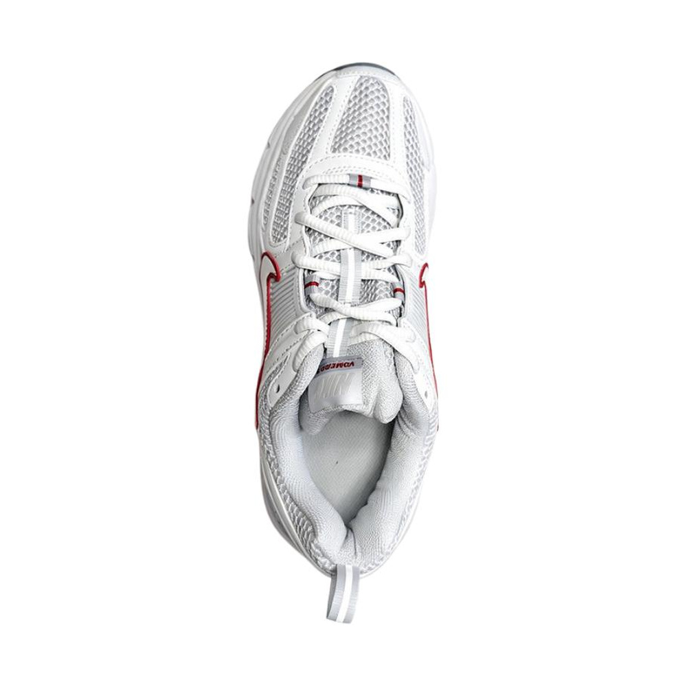 Nike Vomero 'Photon Dust / Pink Foam / Medium Soft Pink / Metallic Silver' Унисекс