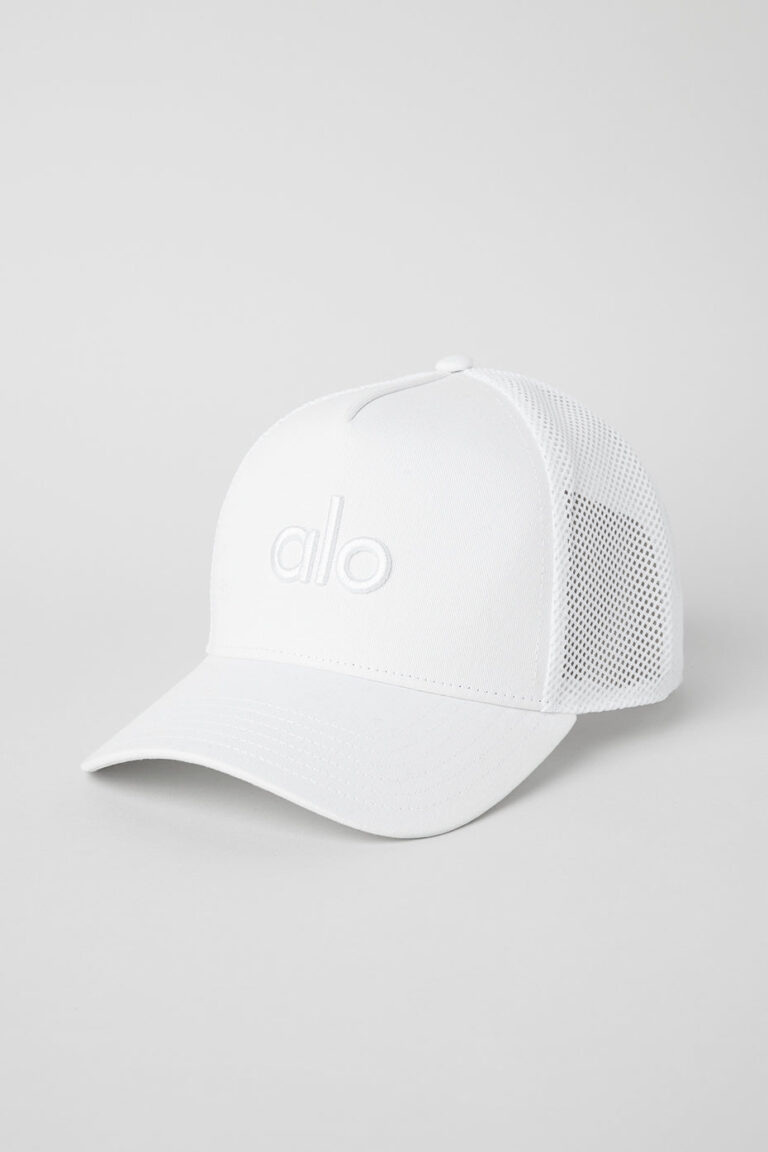 Кепка Alo Yoga District Trucker Hat «White» Унисекс