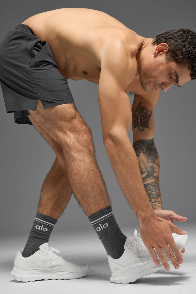 Носки Alo Yoga Unisex Throwback Sock «Anthracite» Унисекс