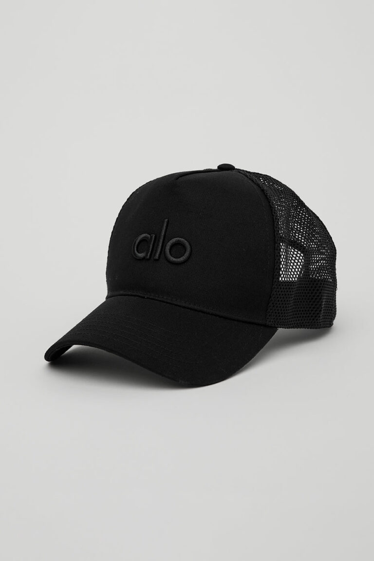 Кепка Alo Yoga District Trucker Hat «Black» Унисекс