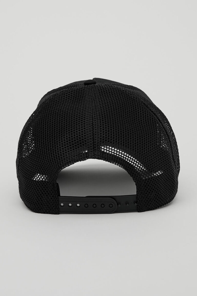 Кепка Alo Yoga District Trucker Hat «Black» Унисекс