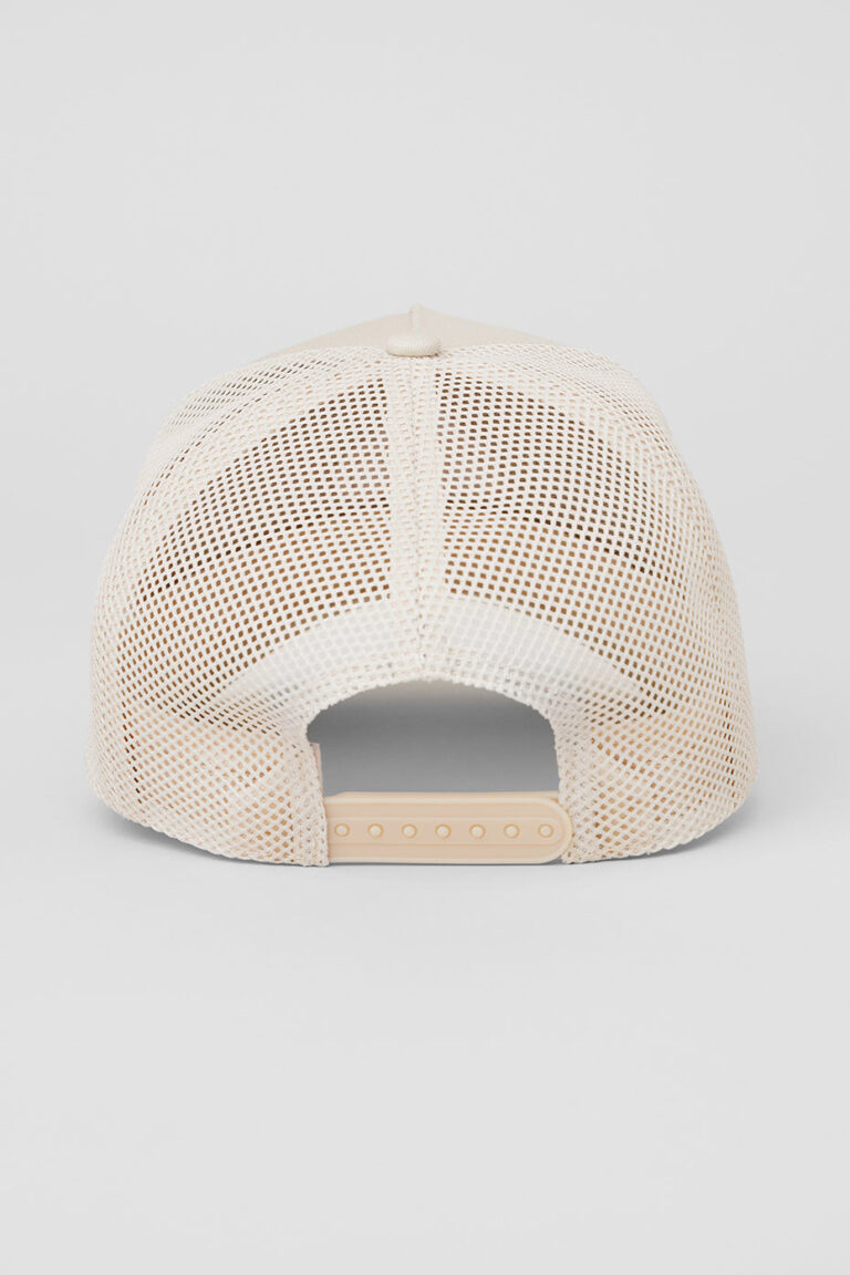 Кепка Alo Yoga District Trucker Hat «Bone» Унисекс
