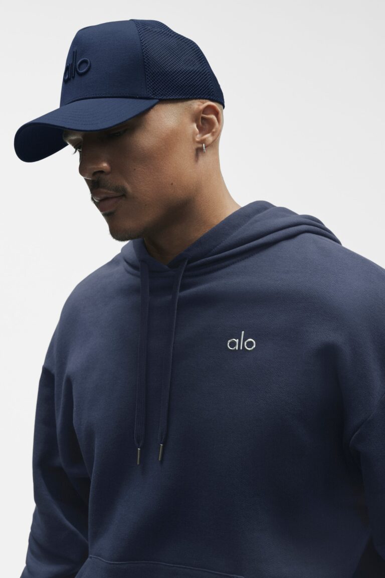 Кепка Alo Yoga District Trucker Hat «Navy» Унисекс