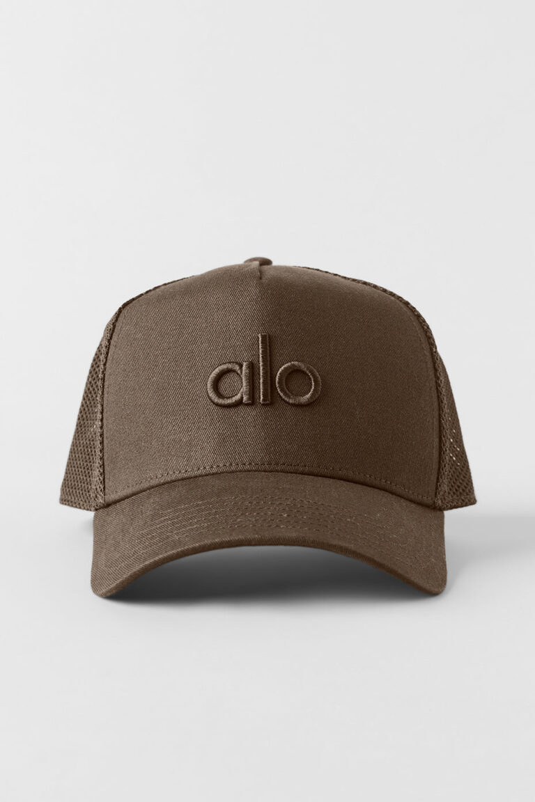 Кепка Alo Yoga District Trucker Hat «Espresso» Унисекс