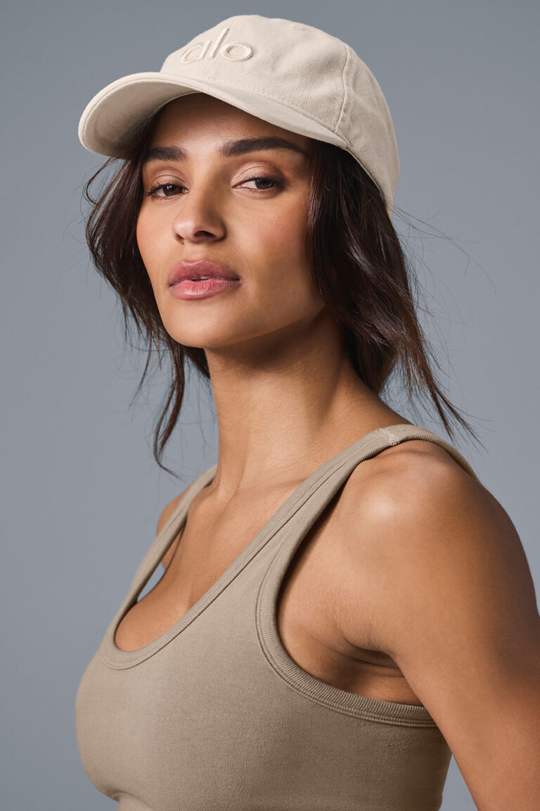 Кепка Alo Yoga Washed Off-Duty Cap «Sand Dollar» Унисекс