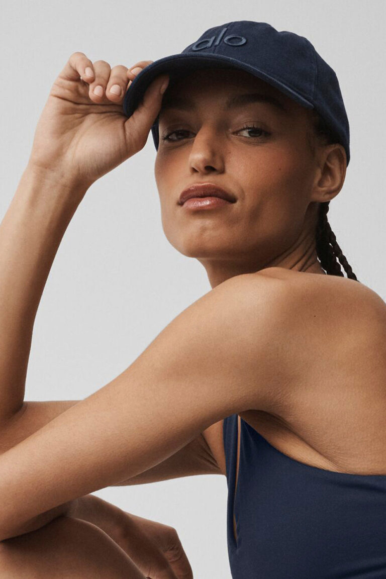 Кепка Alo Yoga Washed Off-Duty Cap «Vintage Navy» Унисекс