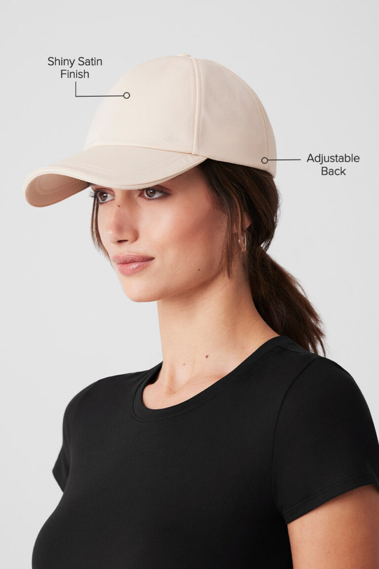 Кепка Alo Yoga Satin Off-Duty Cap «Creme» Унисекс