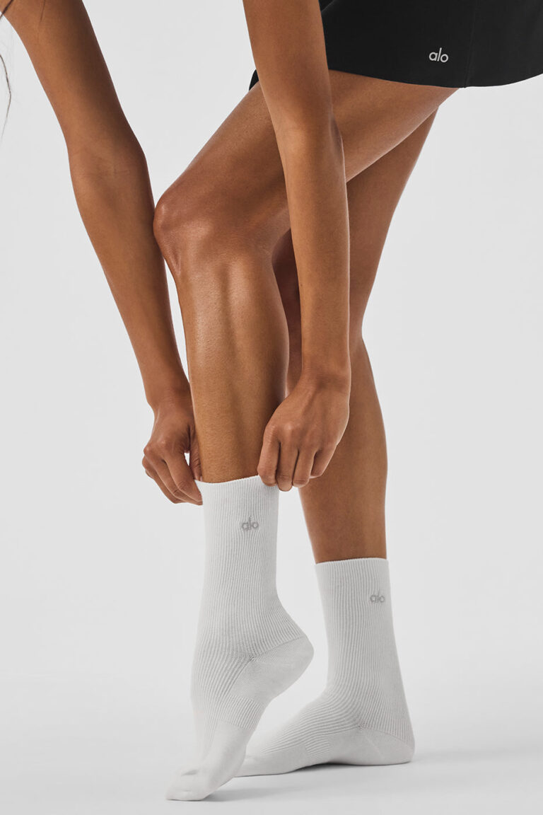 Носки Alo Yoga Unisex Half-Crew Understated Sock «White» Унисекс