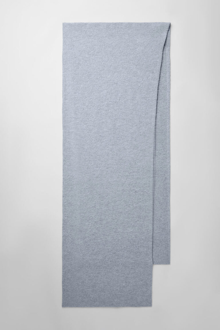 Шарф Alo Yoga Merino Wool Oversized Scarf «Hazy Heather Grey» Унисекс
