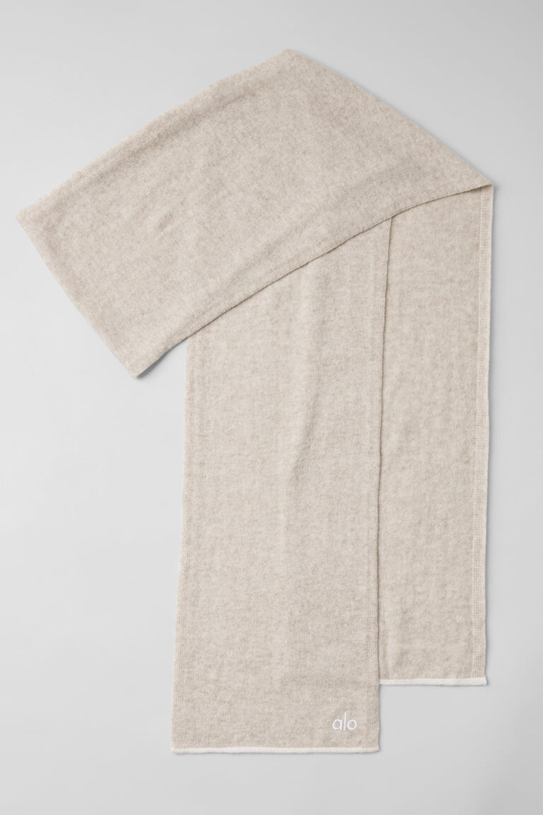 Шарф Alo Yoga Cashmere Light Frosted Scarf «Winter Latte» Унисекс