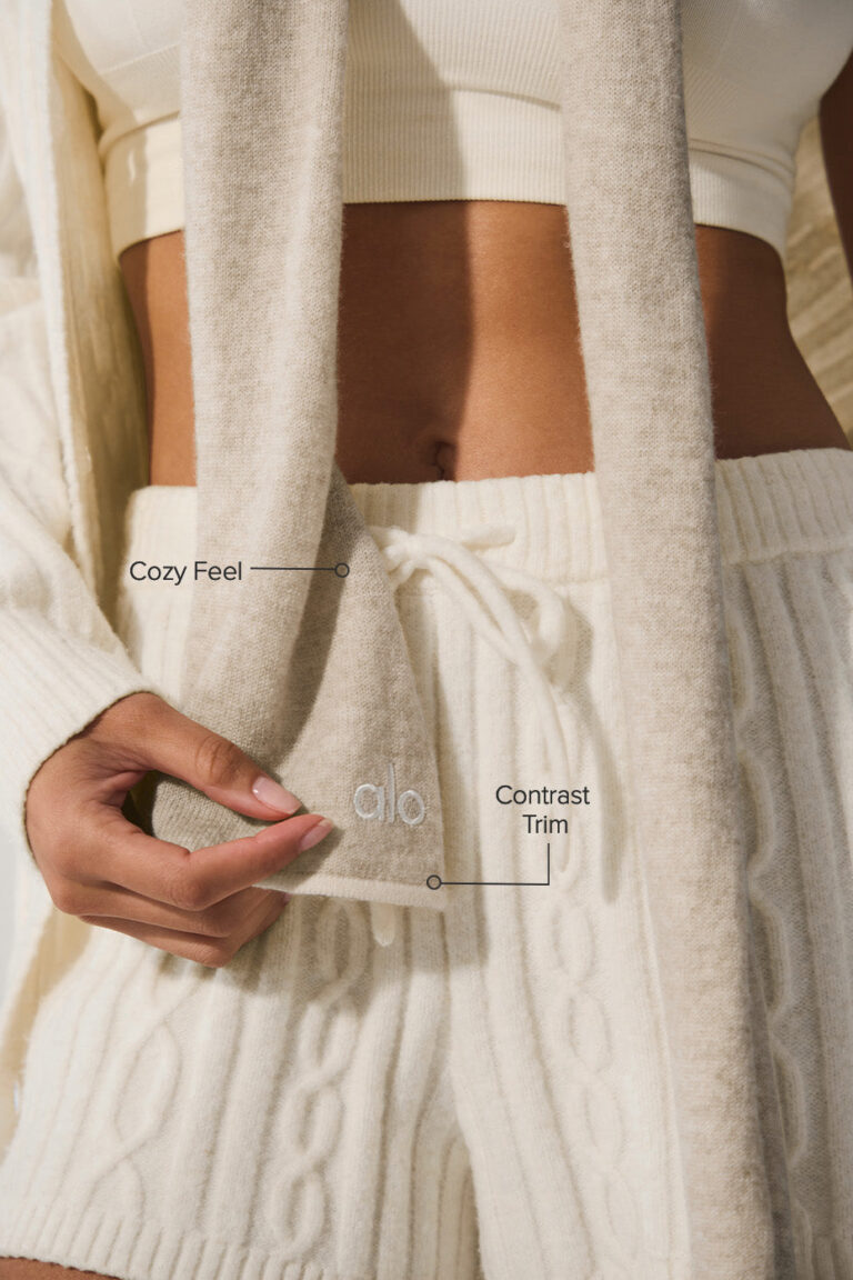Шарф Alo Yoga Cashmere Light Frosted Scarf «Winter Latte» Унисекс