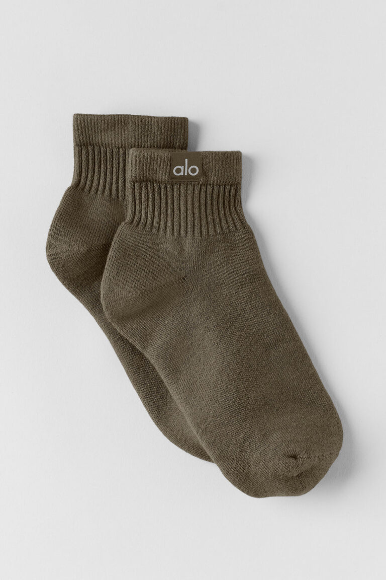 Носки Alo Yoga Quarter Crew Street Sock «Olive Tree» Унисекс