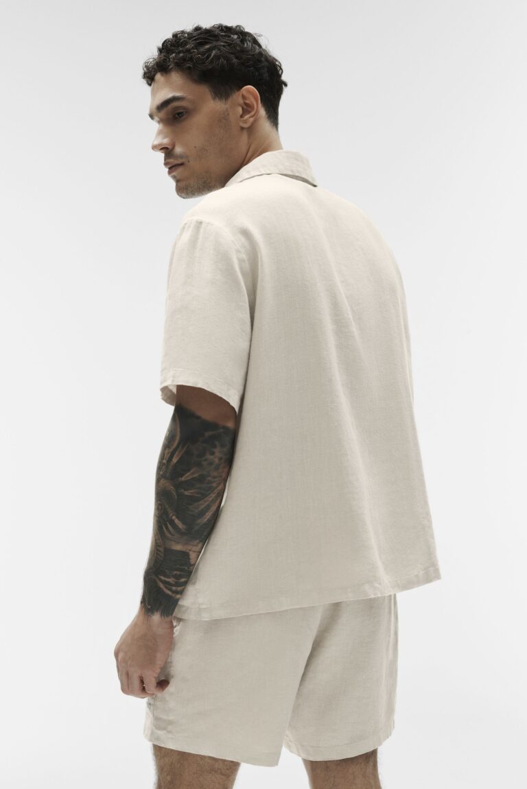 Рубашка Alo Yoga Linen Days Short Sleeve Button Up «Bone» Мужская