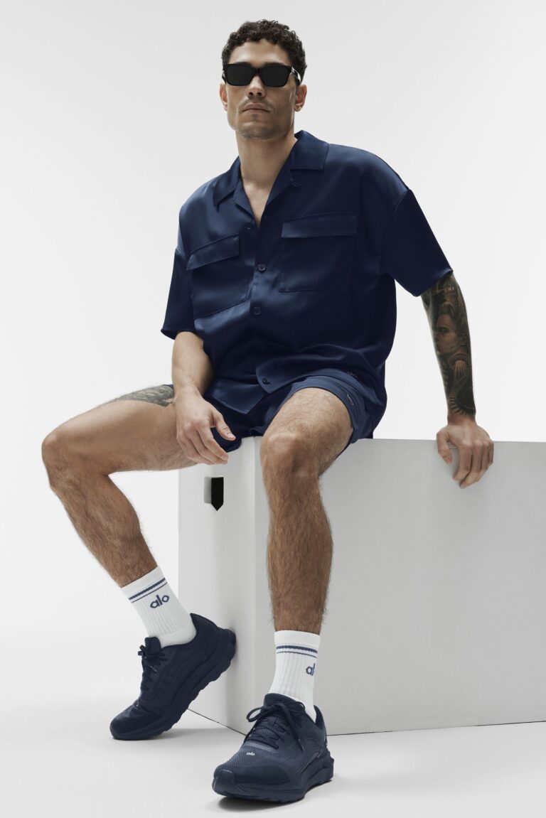 Рубашка Alo Yoga Satin Horizon Short Sleeve Button Up «Navy» Мужская