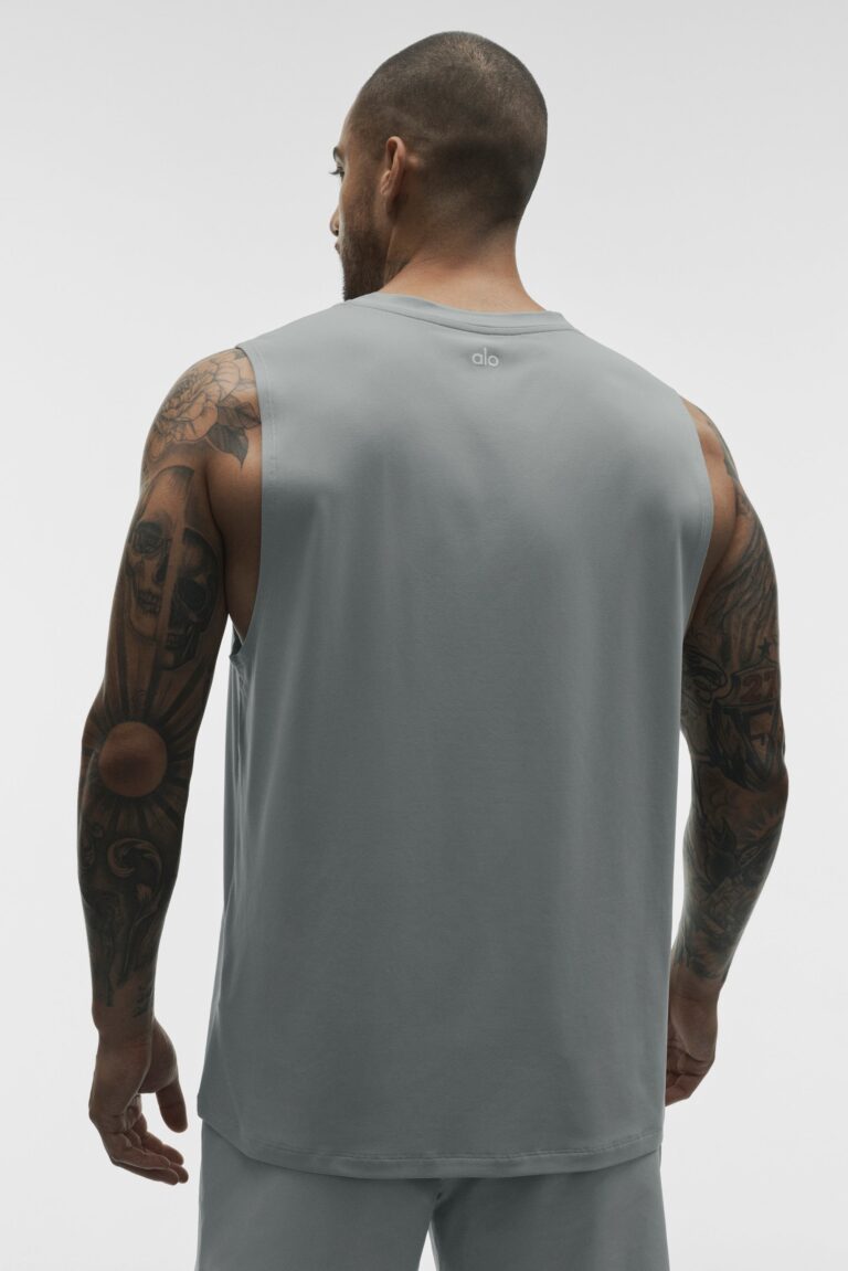 Майка Alo Yoga Conquer Muscle Tank «Monument» Мужская
