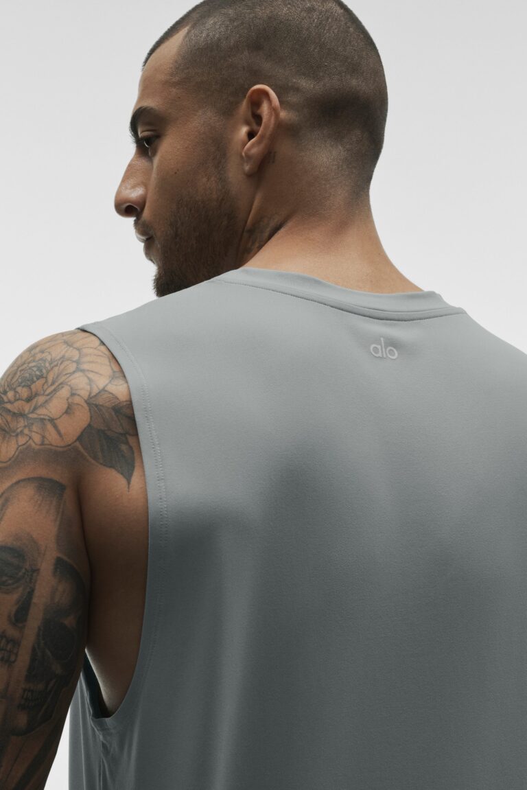 Майка Alo Yoga Conquer Muscle Tank «Monument» Мужская